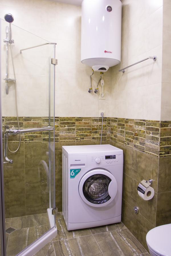 Apartament Denis In Apart-Otel Residenc Батуми Екстериор снимка