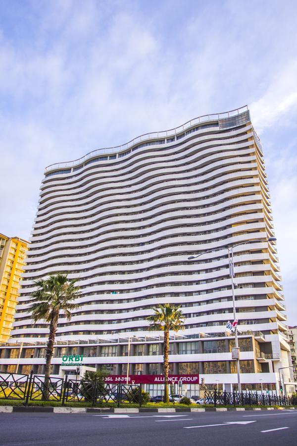 Apartament Denis In Apart-Otel Residenc Батуми Екстериор снимка